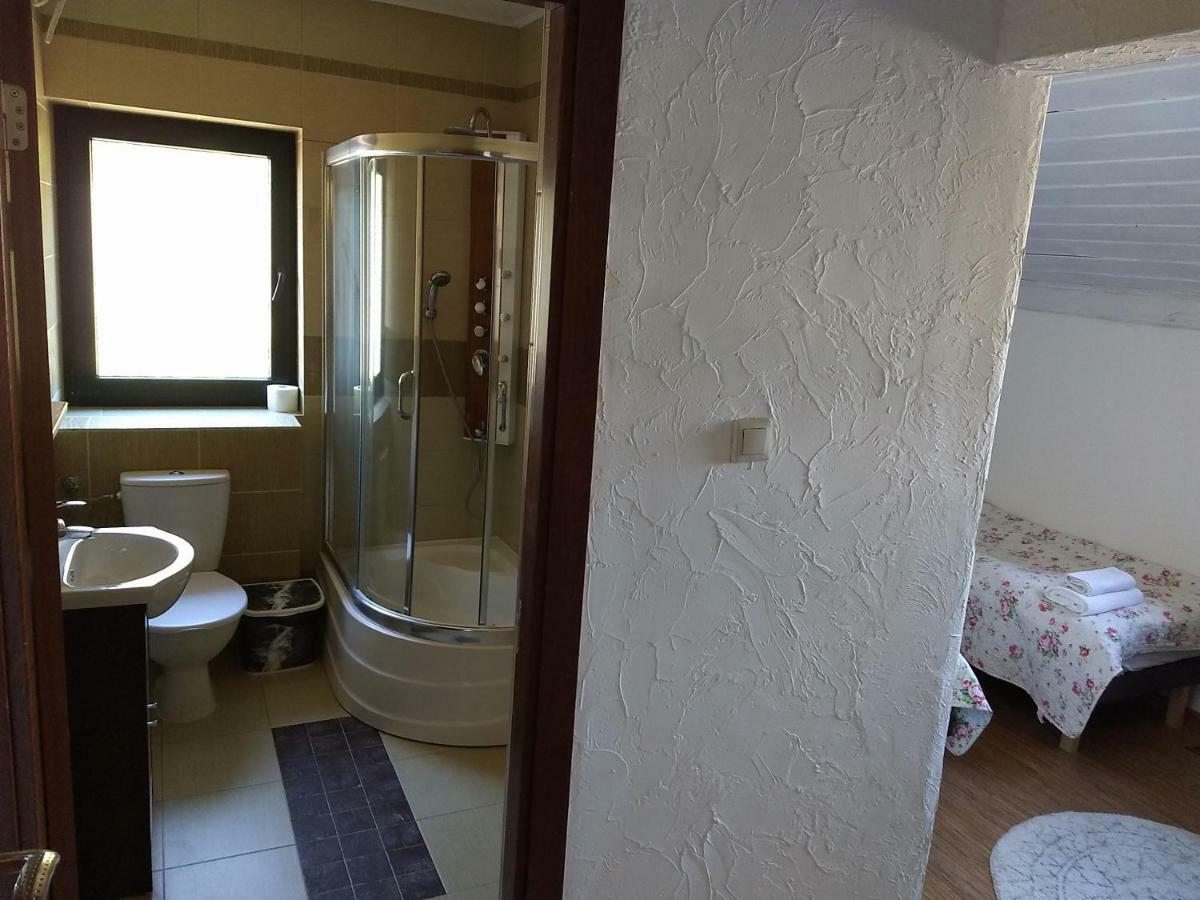 Bed and Breakfast Karczma Biesiadna Dalnia Екстер'єр фото